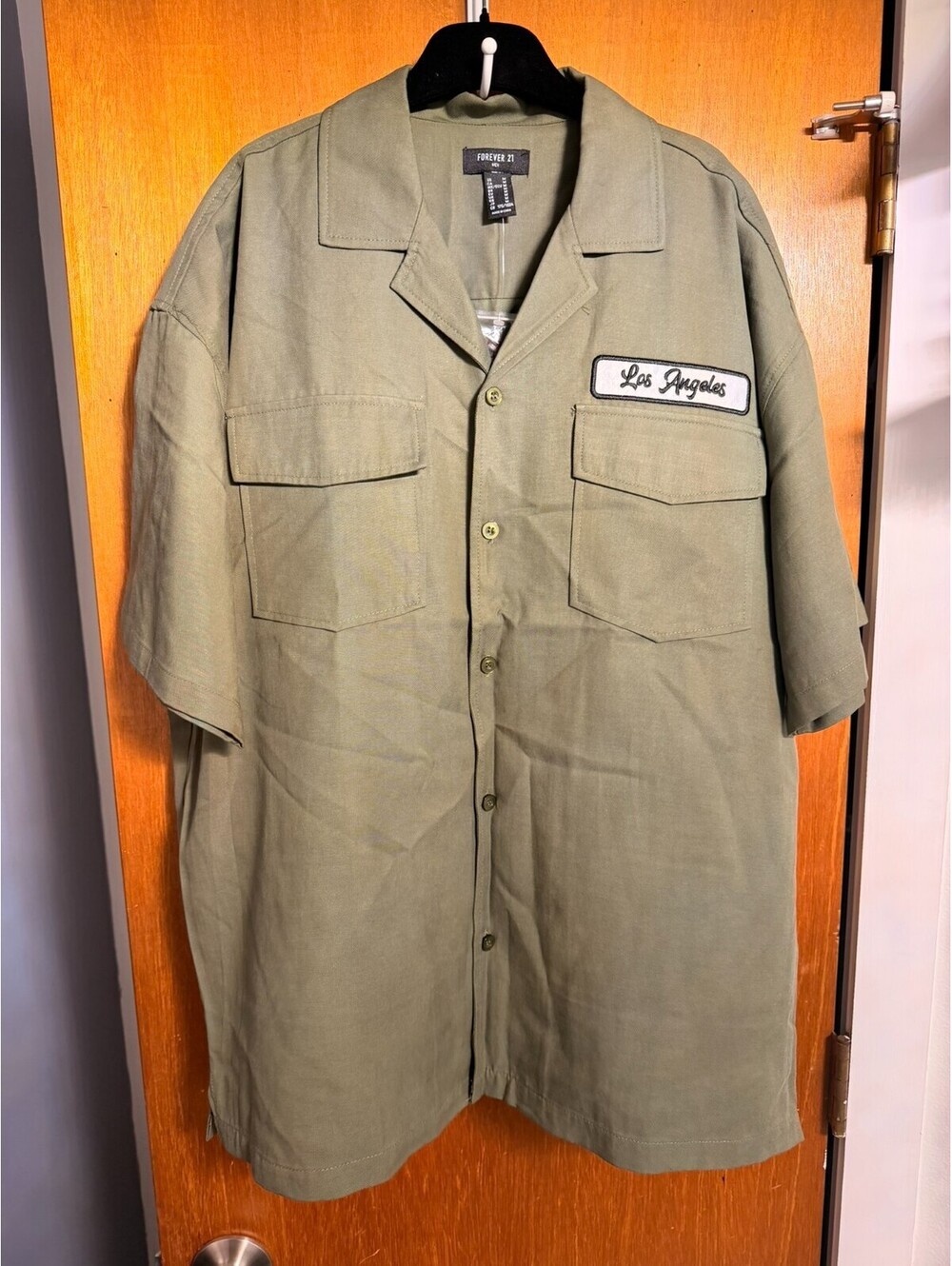 Forever 21 Mens Green Short Sleeve Button Up Shirt Men's Size M NWOT
